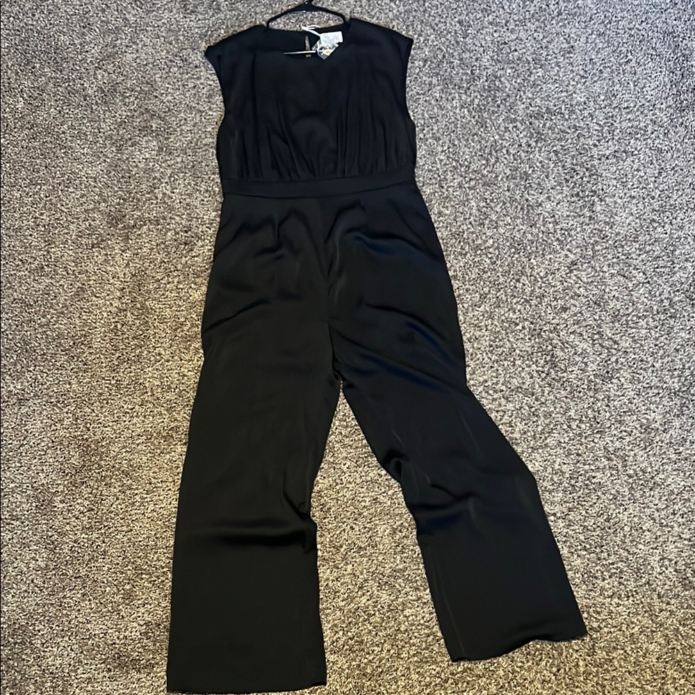 Elegant Black Sleeveless Jumpsuit